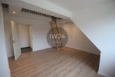 Lichtdurchflutete DG-Wohnung mit vielen Highlights - Erstbezug - Schlafzimmer II m. Galerie